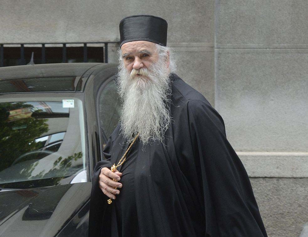 ВАИСТИНУ ХАЈКА: Амфилохије Радовић назвао Александра Вучића ПРАВИМ ИМЕНОМ, а онда је кренула паљба са свих страна! Опозиција и власт утркују се ко ће Митрополита више оцрнити! 